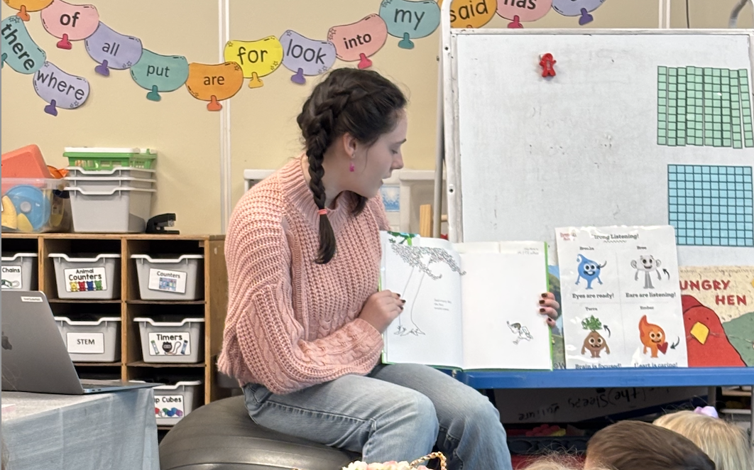 NHS Reads to Kindergartners